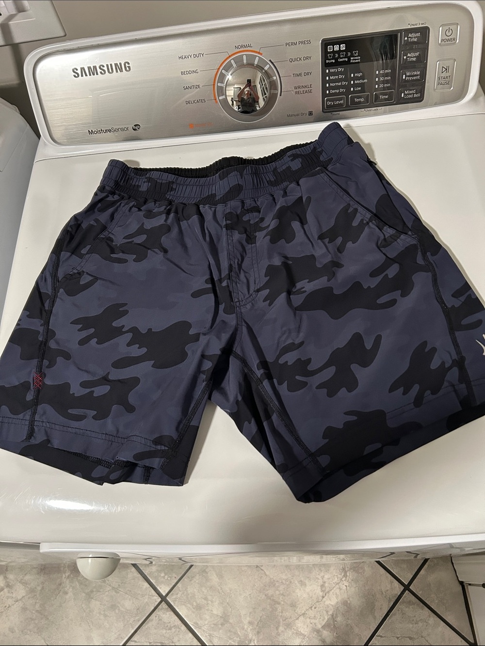 Rhone Men’s Blue Athletic Shorts 7” inseam Medium